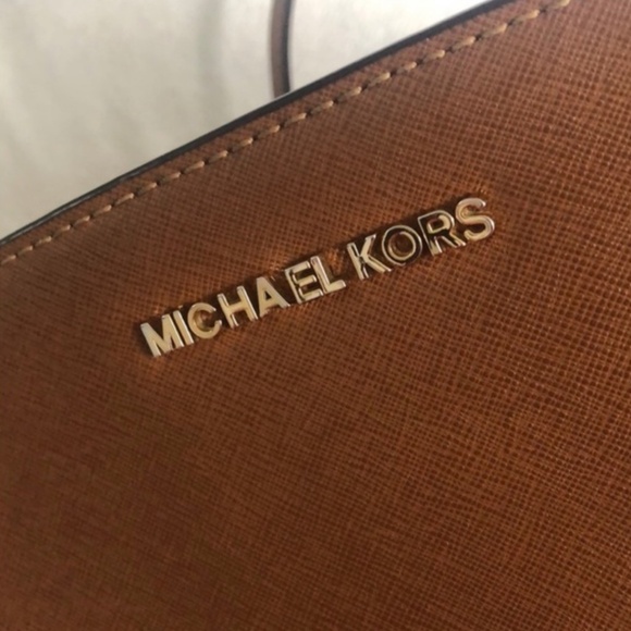 Michael Kors Mini Selma bag - Picture 2 of 8